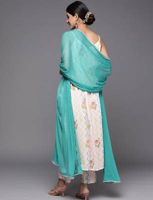 Women Off White Floral Printed Pleated Gotta Patti Kurta with Trousers & With Dupatta 6