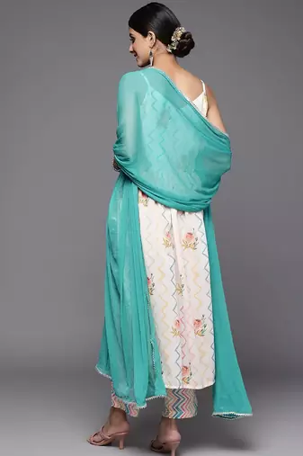 Women Off White Floral Printed Pleated Gotta Patti Kurta with Trousers & With Dupatta