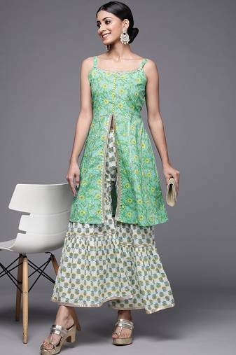 Women Green Floral Printed Pure Cotton Kurti with Sharara