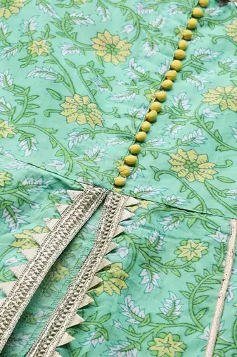 Women Green Floral Printed Pure Cotton Kurti with Sharara