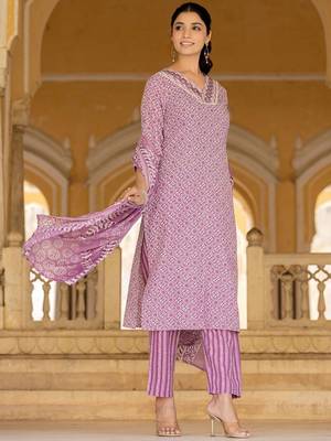 Ethnic Motifs Printed Regular Straight Kurta with Trousers & Dupatta 3