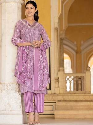 Ethnic Motifs Printed Regular Straight Kurta with Trousers & Dupatta 5