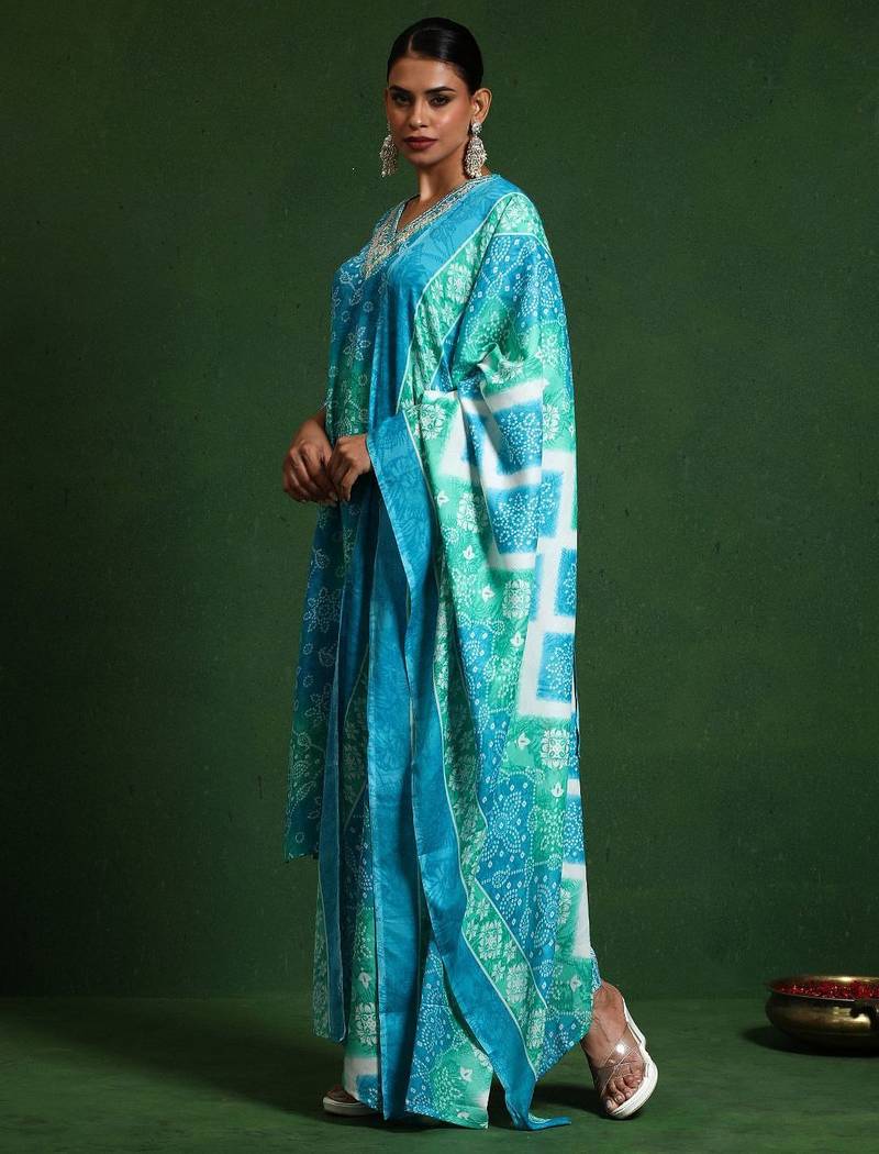 Women Printed Regular Kurta with Trousers & With Dupatta