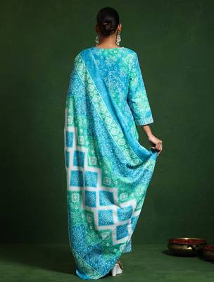 Women Printed Regular Kurta with Trousers & With Dupatta 5