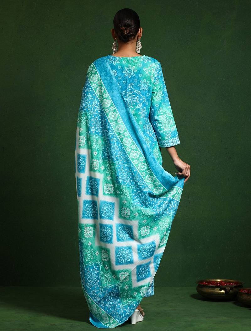 Women Printed Regular Kurta with Trousers & With Dupatta
