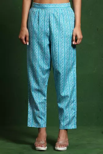 Women Printed Regular Kurta with Trousers & With Dupatta
