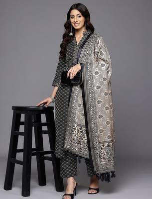 Woven Design Kurta with Trousers & With Dupatta 7