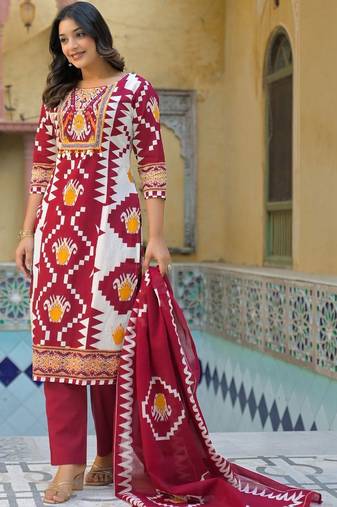 Women Printed Regular Sequinned Pure Cotton Kurta with Trousers & With Dupatta