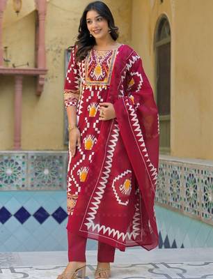 Women Printed Regular Sequinned Pure Cotton Kurta with Trousers & With Dupatta 4