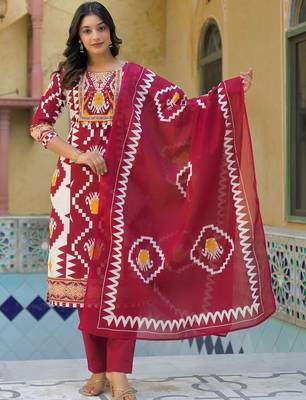 Women Printed Regular Sequinned Pure Cotton Kurta with Trousers & With Dupatta 6