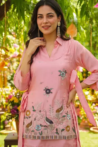 Peach embroidered heavy viscose kurta palazzo set with embroidered jacket