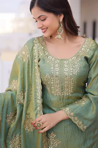 Pista smart readymade fancy graceful suit 