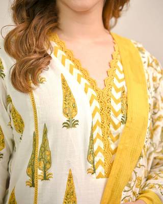 Yellow smart readymade fancy graceful suit  3