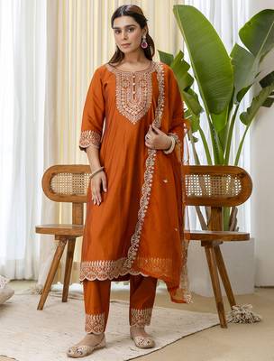 Rust silk blend fabric embroidered work fancy kurta set 4