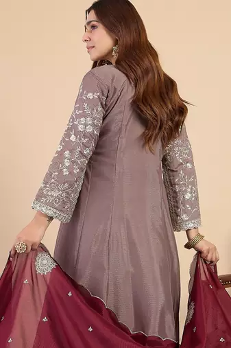Grey silk blend fabric embroidered work fancy kurta set