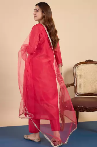 Pink silk blend fabric embroidered work fancy kurta set