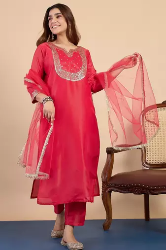 Pink silk blend fabric embroidered work fancy kurta set