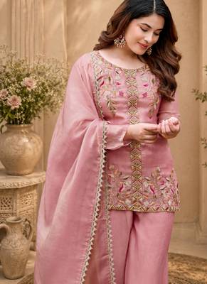 Pink fendy satin beads embroidery work kurta set 3