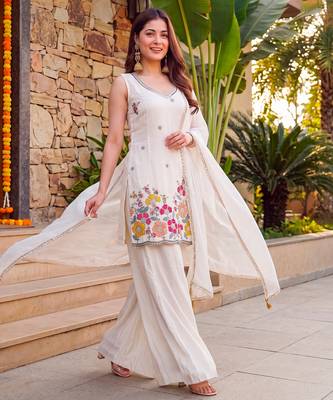 Off white french crepe beads embroidery work kurta set 5