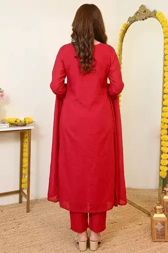 Red beautiful Kurta set