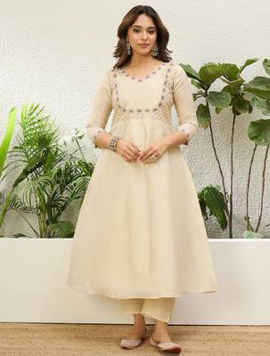 Cream silk blend embroidered ethnic readymade suit  4