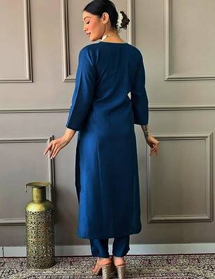 Blue embroidered ethnic partywear suit  2