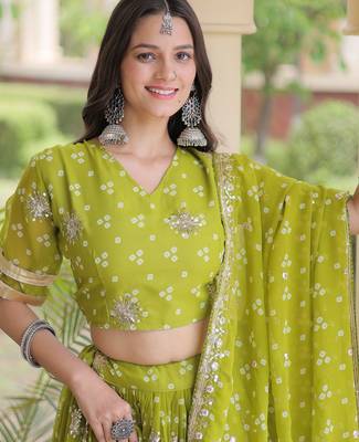 Green embroidered Readymade Lehenga choli 3