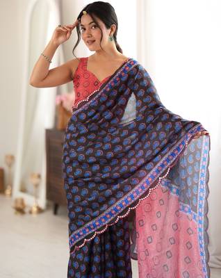 black color tissue fabric smart printed saree with beautiful border work 3