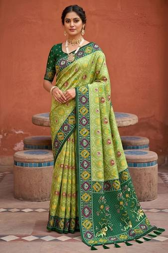 green color patola silk blend woven meenakari jacquard designer saree for rich traditional saree