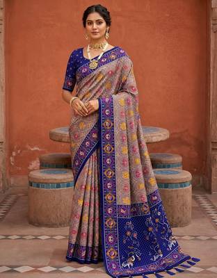Violet color patola silk woven meenakari jacquard designer saree for rich traditional saree 1