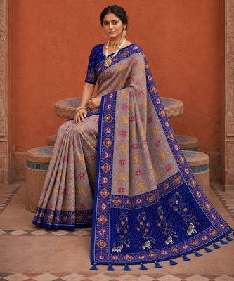 Violet color patola silk woven meenakari jacquard designer saree for rich traditional saree 5