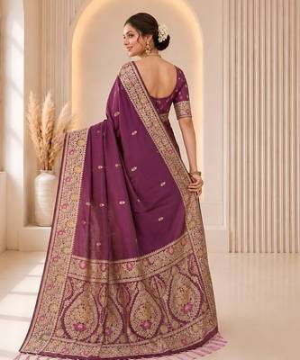 Onion color banarasi silk fabric woven jacquard designer partywear saree 2