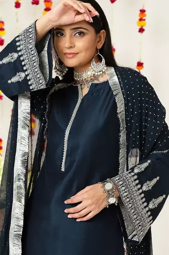 Ethnic Motifs Zari Embroidered Regular Kurta With Trousers & With Dupatta