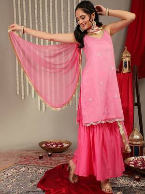 Women Zari Detail Kurta & Trousers With Dupatta 1