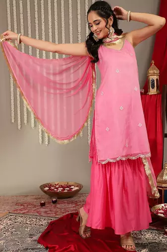 Women Zari Detail Kurta & Trousers With Dupatta