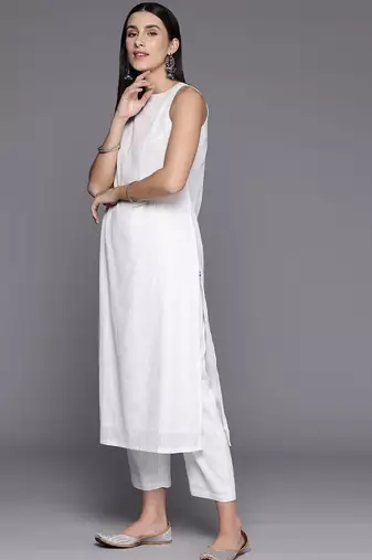 Boat Neck Sleeveless Straight Pure Cotton Kurta Set With Dupatta