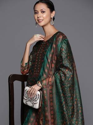 Ethnic Motifs Printed Sequinned Chanderi Cotton Kurta with Trousers & Dupatta 2
