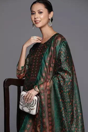 Ethnic Motifs Printed Sequinned Chanderi Cotton Kurta with Trousers & Dupatta