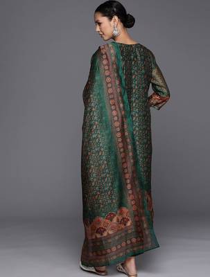 Ethnic Motifs Printed Sequinned Chanderi Cotton Kurta with Trousers & Dupatta 7