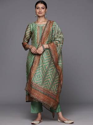 Women Leheriya Striped Gotta Patti Kurta with Trousers & Dupatta 4