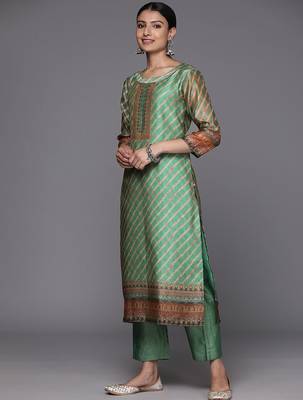 Women Leheriya Striped Gotta Patti Kurta with Trousers & Dupatta 5