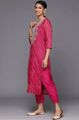 Women Fuchsia Bandhani Printed Regular Gotta Patti Kurta with Trousers & With Dupatta