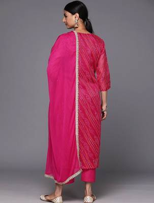 Women Fuchsia Bandhani Printed Regular Gotta Patti Kurta with Trousers & With Dupatta 7