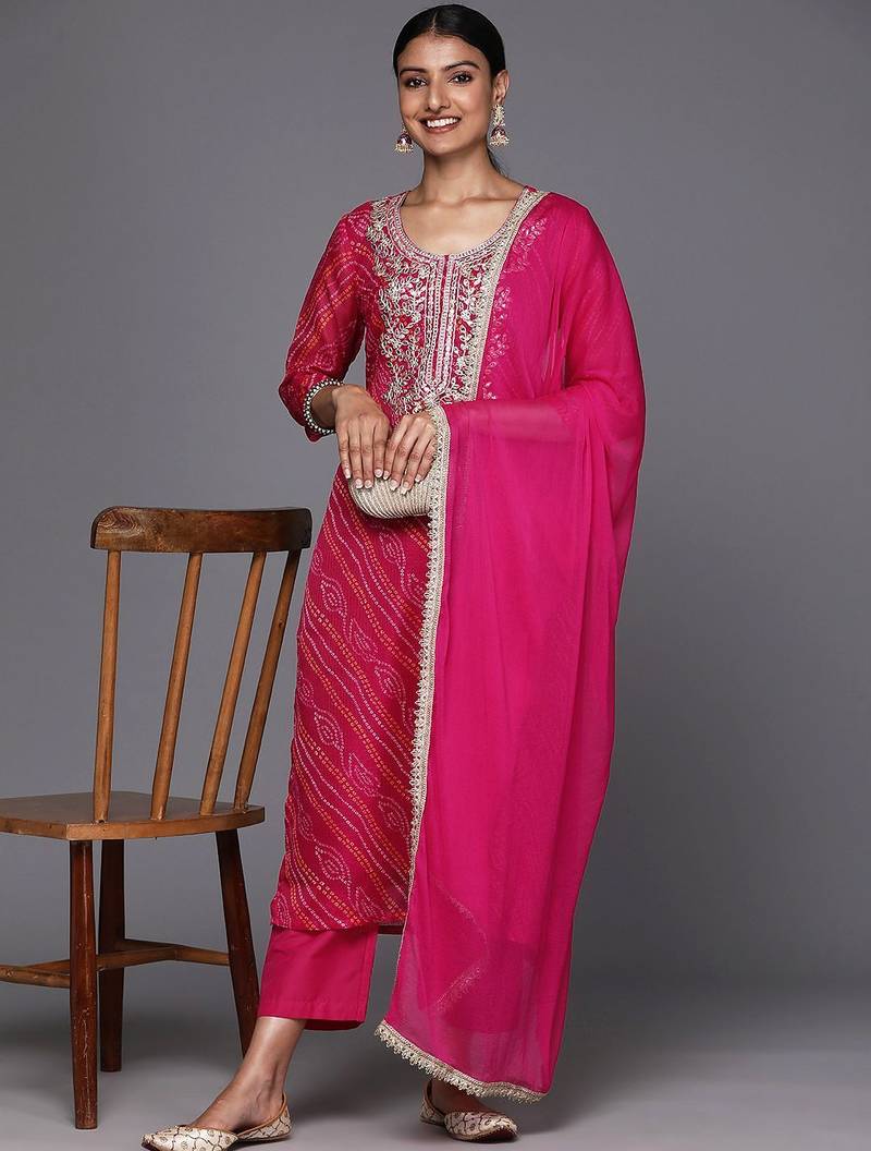 Women Fuchsia Bandhani Printed Regular Gotta Patti Kurta with Trousers & With Dupatta