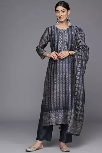Women Printed Regular Sequinned Chanderi Silk Kurta with Trousers & With Dupatta