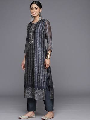 Women Printed Regular Sequinned Chanderi Silk Kurta with Trousers & With Dupatta 5