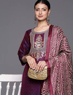 Floral Embroidered Gotta Patti Kurta with Trousers & With Dupatta 2