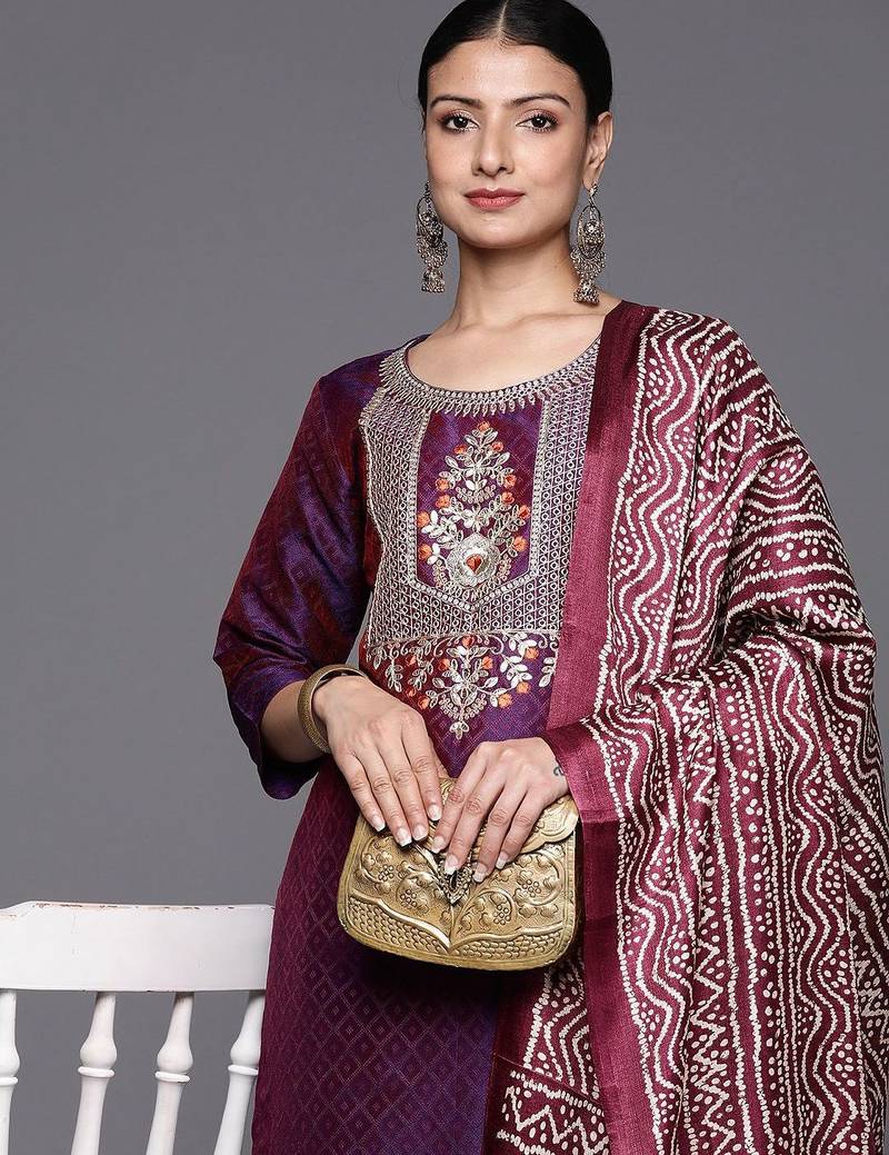 Floral Embroidered Gotta Patti Kurta with Trousers & With Dupatta