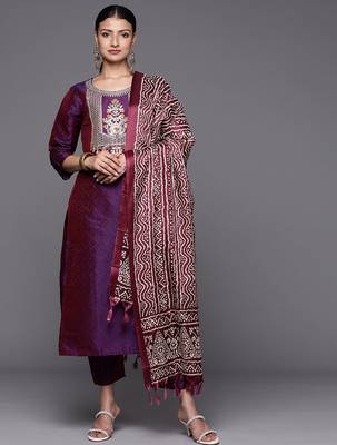 Floral Embroidered Gotta Patti Kurta with Trousers & With Dupatta 1