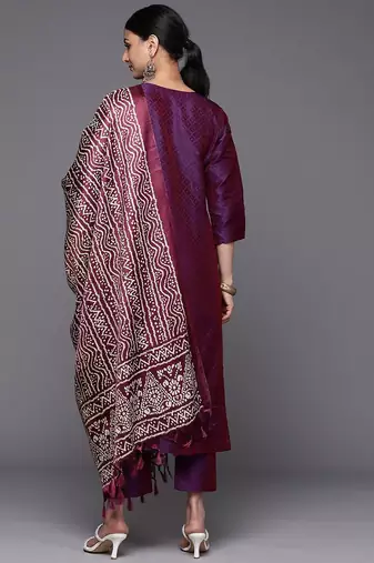 Floral Embroidered Gotta Patti Kurta with Trousers & With Dupatta